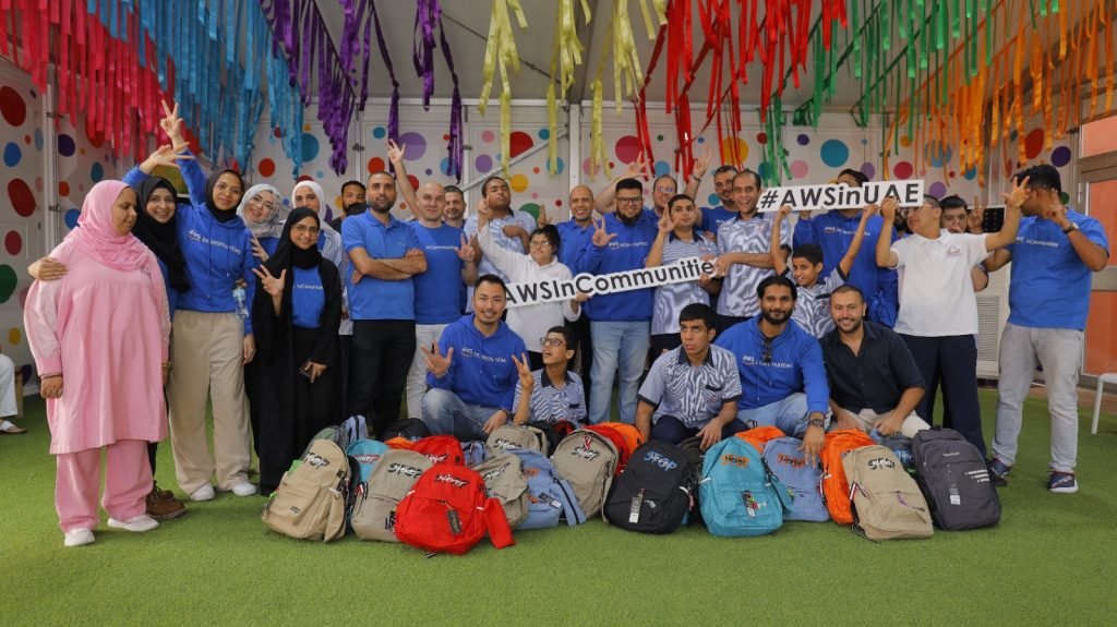 Pack school stationary for refugee children