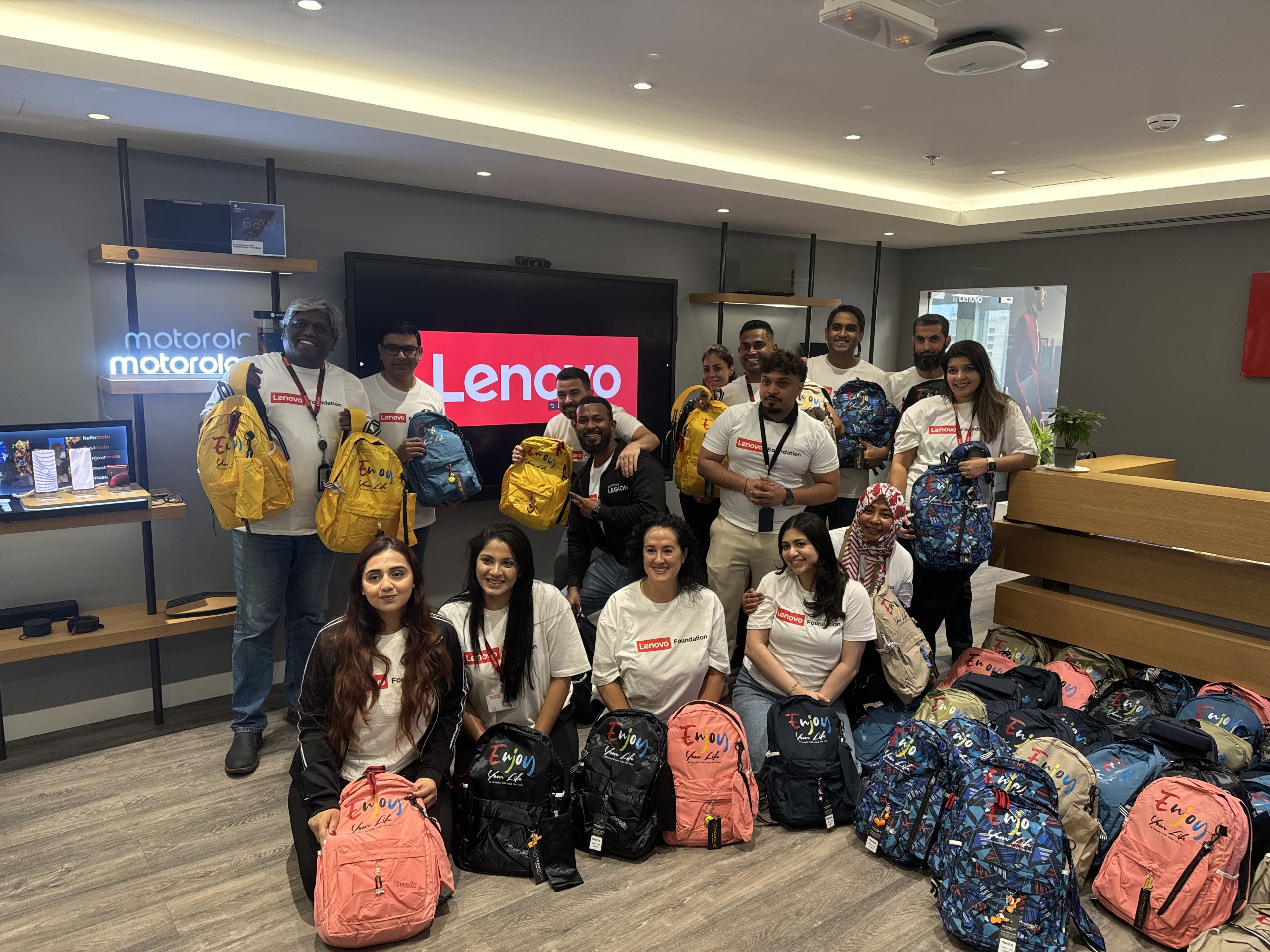 Lenovo Dubai Team Packs School Bags: Teamwork That Makes a Difference